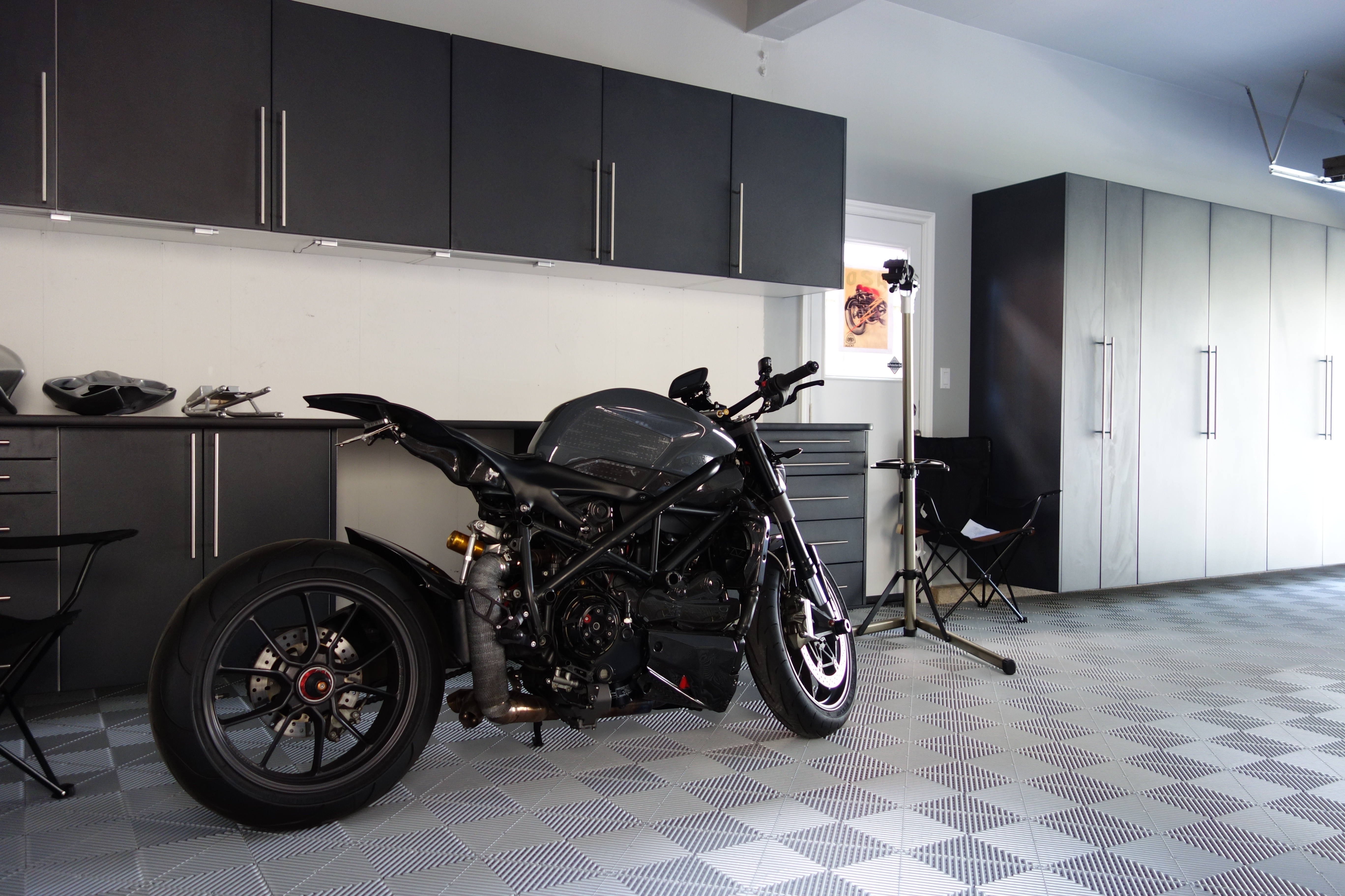 2010 Ducati Streetfighter photo 38